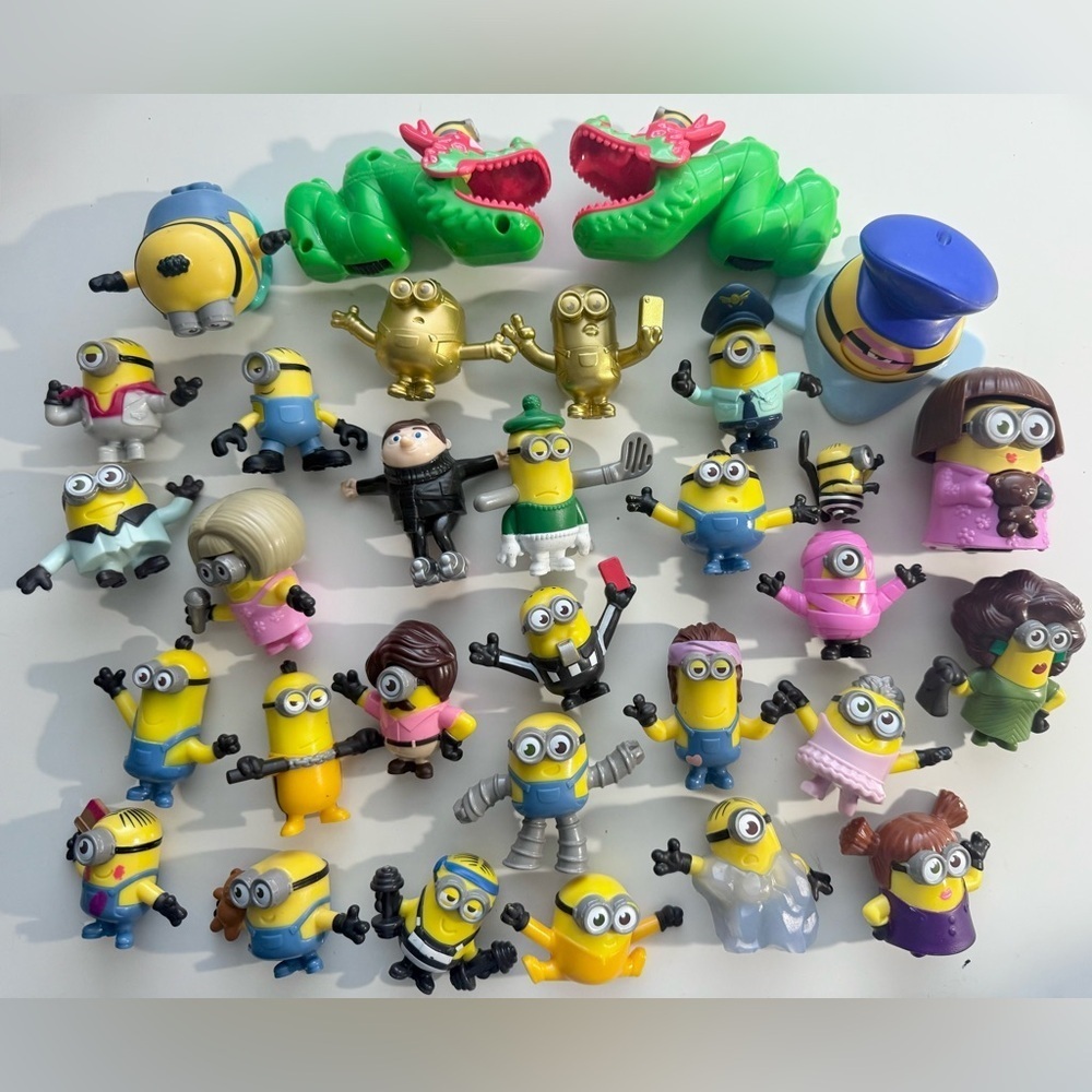 McDonald's Minions Despicable Me Happy Meal Toy Set 30+ Pieces